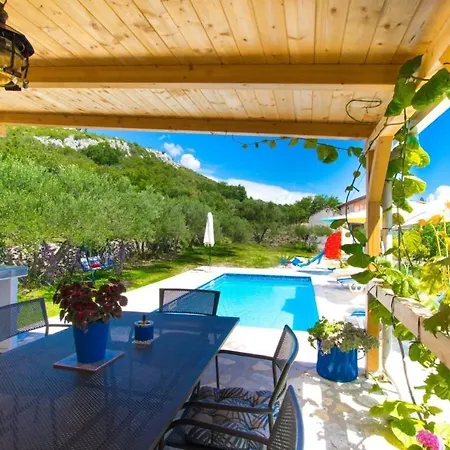 Remarkable 5-Bed Villa In Labin Villa