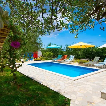 Villa Remarkable 5-Bed Villa In Labin
