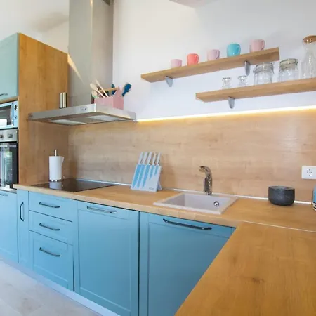 Villa Remarkable 5-Bed Villa In Labin Labin (Dalmatia)