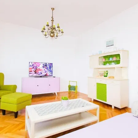 Remarkable 5-Bed Villa In Labin Villa