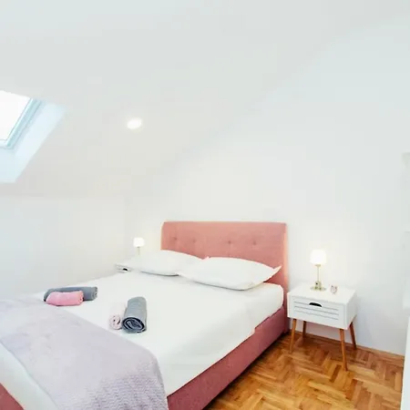 Remarkable 5-Bed Villa In Labin Villa